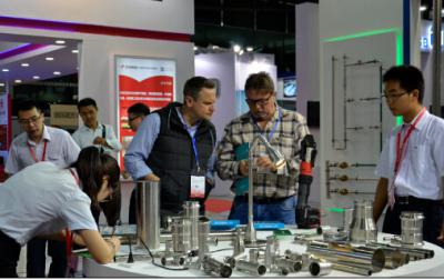 關(guān)注城鎮(zhèn)供水安全，推動(dòng)水資源綜合利用